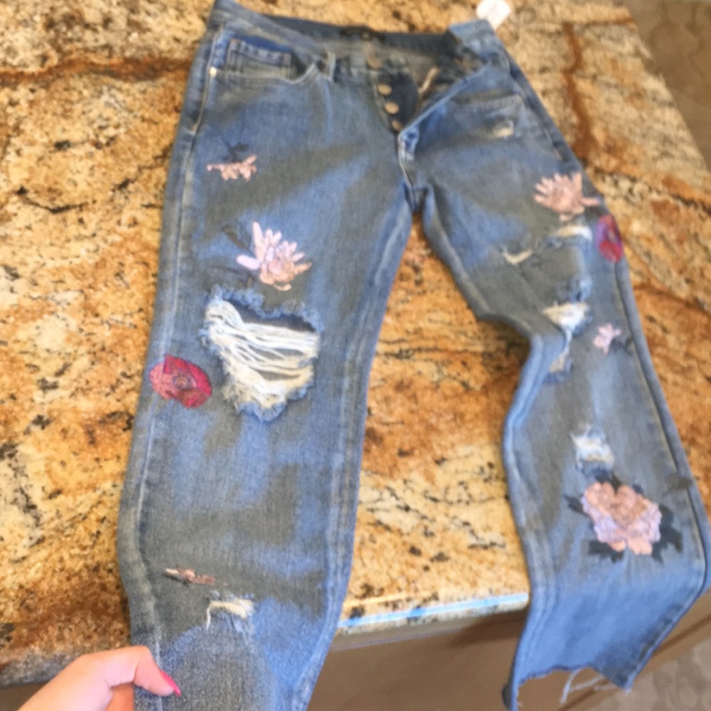 Kendal &a Kylie ripped high waisted jeans